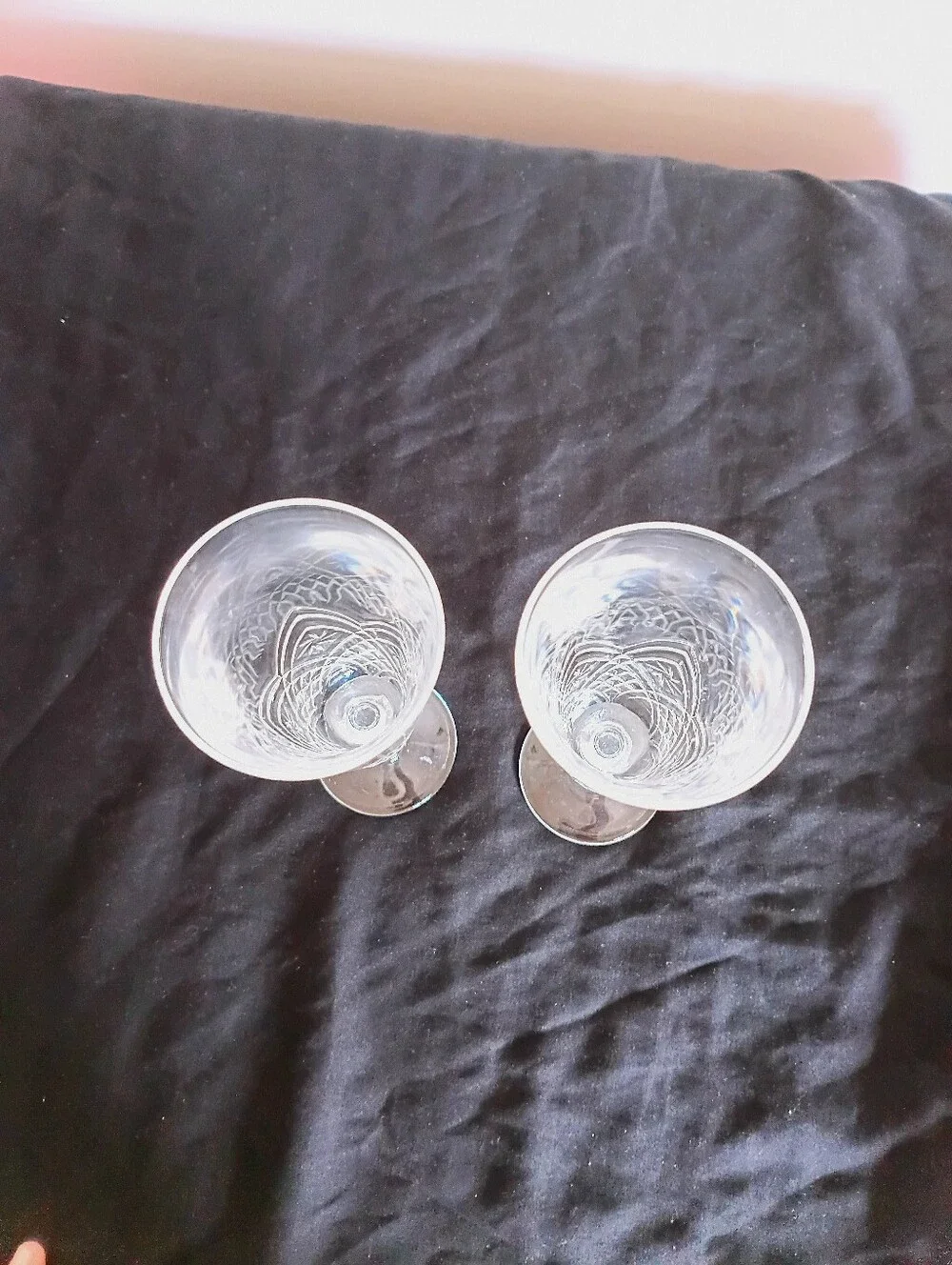 Set of 2 CRIS D'ARQUES DURAND MASQUERADE CHAMPAGNE FLUTE 7 3/4 HEIGHT
